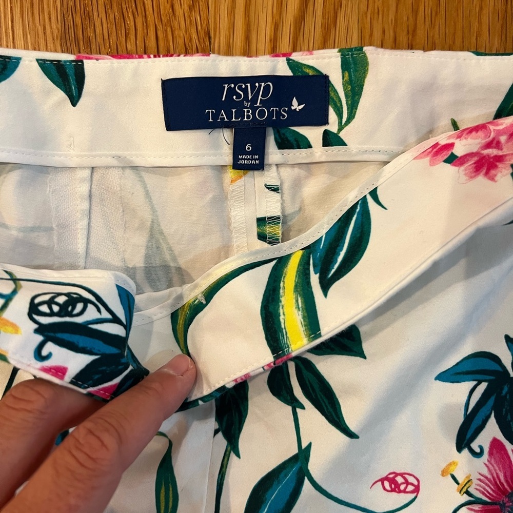 Talbots white pattern capris - Picture 6 of 6